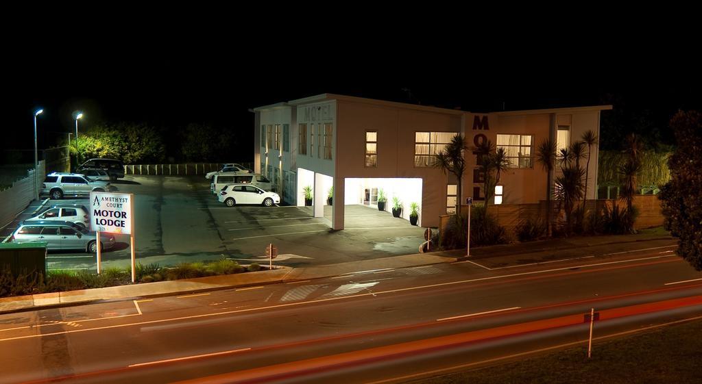 Amethyst Court Motor Lodge Porirua Exterior photo