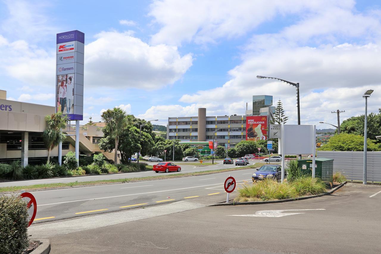 Amethyst Court Motor Lodge Porirua Exterior photo