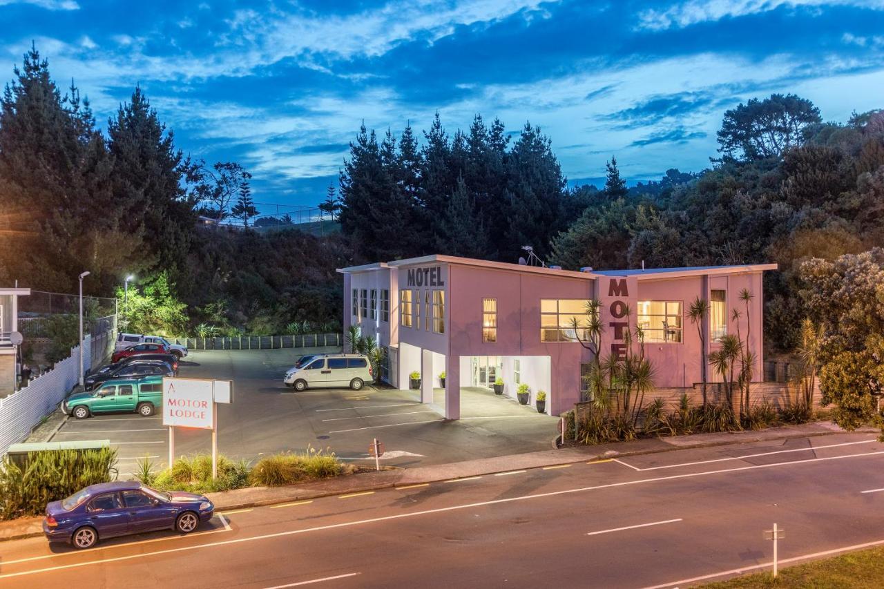 Amethyst Court Motor Lodge Porirua Room photo